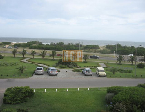 Imagen 9 de 17 de Apartamento En Brava, 3 Dormitorios