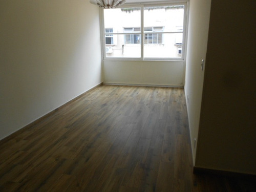 Imagem 9 de 13 de Aparecida-apto 2 Dorm-dep-2 Vgs Demarcada-px Praia 80 Mts!!!