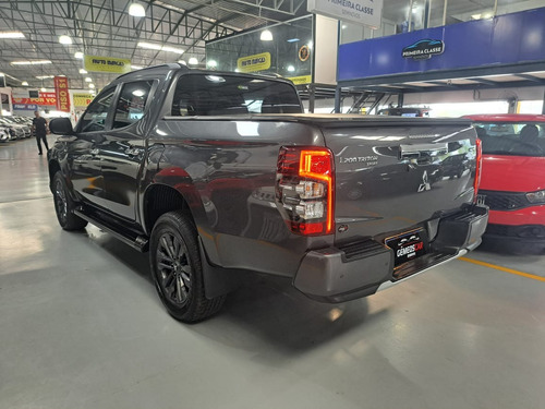 Mitsubishi L200 2.4 Triton Sport Hpe Cab. Dupla 4x4 Aut. 4p