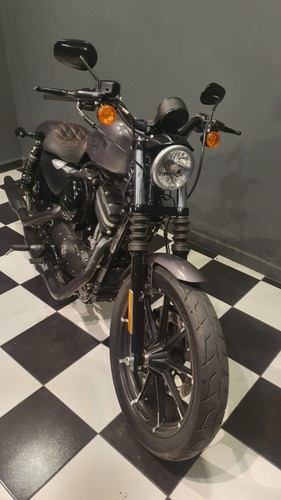Imagen 5 de 15 de Harley Davidson Sportster 883 Iron