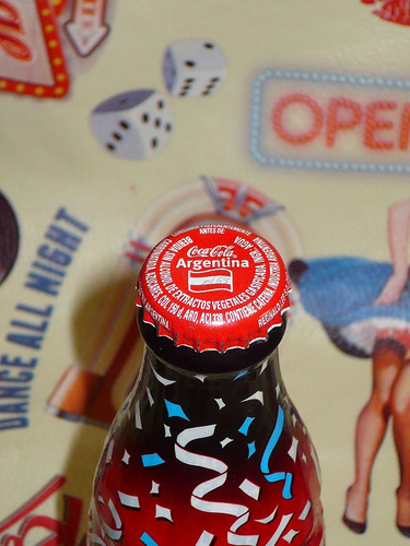 Coca Cola Botella Un País.un Equipo.termosellada 2002 237 Ml