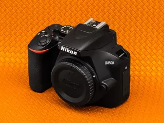 Nikon D3500 Cuerpo En Caja Con Accesorios Originales