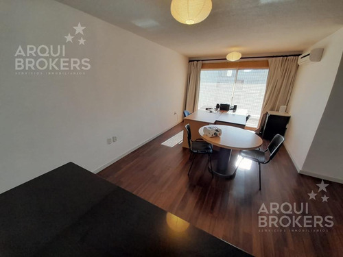 Imagen 8 de 20 de Apartamento Venta De 1 Y 1/2 Dormitorio Con 2 Terrazas Y 2 Garajes En Pocitos