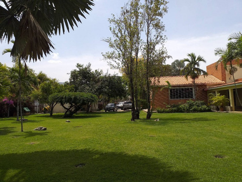 Ac Espectacular Casa Con Piscina En Urbanización Las Mercedes San Diego 4417m2