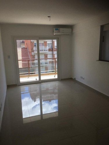 Imagen 7 de 14 de Departamento - Castelar Sur