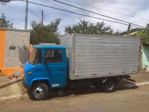 Imagem 8 de 10 de Mercedes Bens 608d