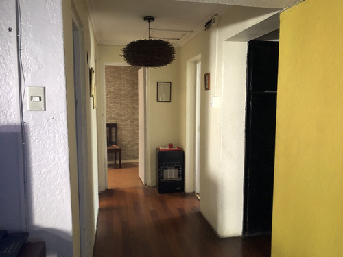 Vende Casa Grande 4 Dorm, 2 Baños, A Pocas Cuadras Metro Rod