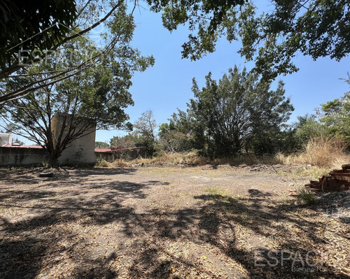 Terreno En  Fraccionamiento Con Vigilancia, Huertas Del Llano