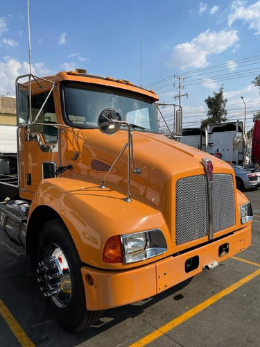 Kenworth T300 Chasis Cabina Naranja