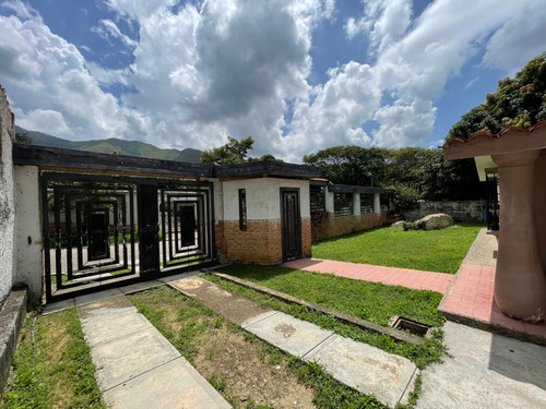 Casa Quinta A Remodelar, Con Anexo En La Urbanización La Entrada Ii Etapa, Naguanagua.gg2