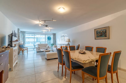 Apartamento En Playa Brava, 3 Dormitorios. - Torre Nueva York - Ref : Pbi3217
