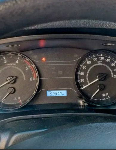 Imagen 7 de 15 de Toyota Hilux 2.4 Dx 6mt