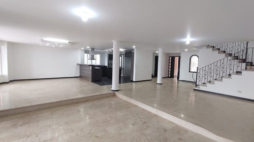 Casa Duplex En Venta En Medellín Sector La Calera