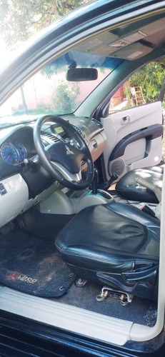 Mitsubishi L200 3.2 Triton Hpe Cab. Dupla 4x4 Aut. 4p