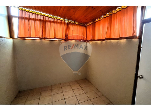 Casa Condominio C/paneles Solares Térmicos
