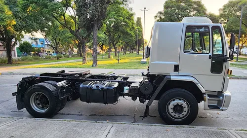 Ford Cargo 1831 Tractor Dormitorio