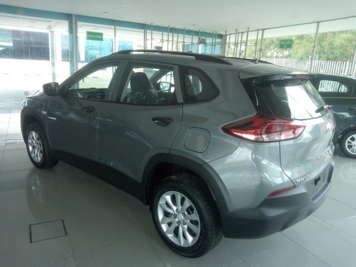 Imagen 10 de 15 de Chevrolet Tracker Turbo Ls Mecanica 2023