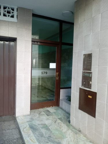 Imagen 3 de 13 de Dto De 2 Ambientes 5 Piso Cta Frente Excelente Lugar.consult
