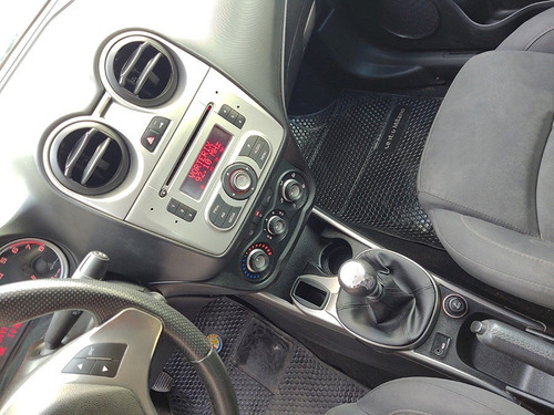 Imagen 13 de 20 de Alfa Romeo Mito 2014 Abasto Motors