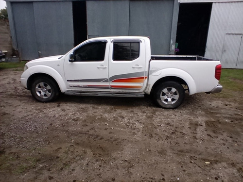 Nissan Frontier 2012 2.5 Le Cab Doble 4x4