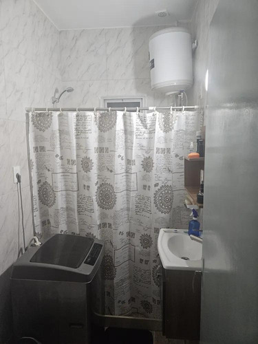 Apartamento En Venta, 1 Dormitorio Bien Ubicado Proximo A Gral Flores. Cerrito