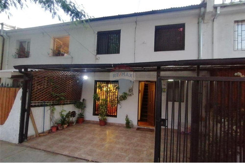 Hermosa Casa En  Venta - Independencia 4d+ 2b