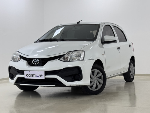 Toyota Etios 1.5 X MT6 5P