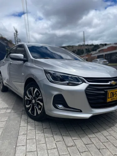 Chevrolet Onix 1.0T Premier Sedan At