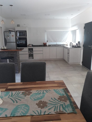 Imagen 8 de 15 de Casa Barrio Nayades A Estrenar
