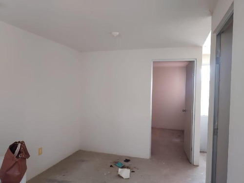 Imagen 3 de 11 de Casa En Condominio En Venta En Eduardo Loarca Castillo, Querétaro, Querétaro