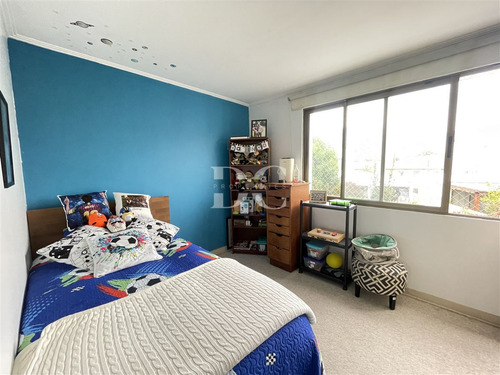 Casa En Venta De 3dorm Piscina Chamisero Chicureo Colina