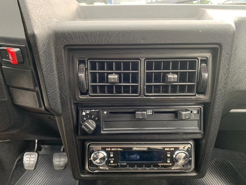 Imagem 12 de 14 de Volkswagen Gol 1.6 C 8v Álcool 2p Manual