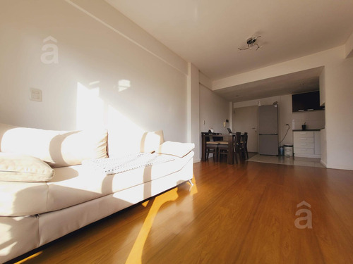 Departamento En Villa Ballester - Venta - Dos Ambientes.