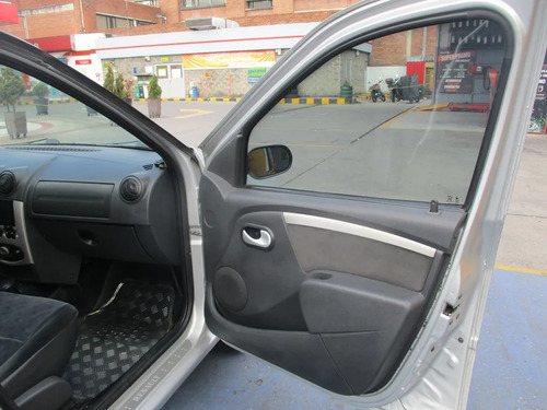 Renault Logan   1600cc Mt Aa