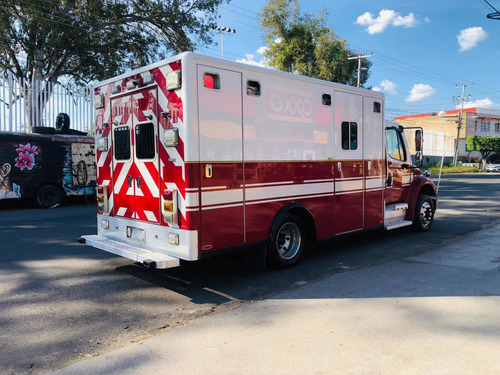 Imagen 8 de 15 de Freightliner 2009 Ambulancia T9 Diesel