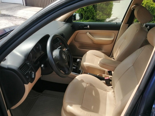 Imagen 13 de 15 de Volkswagen Jetta Clásico 2012 2.0 Sport 5vel Mt