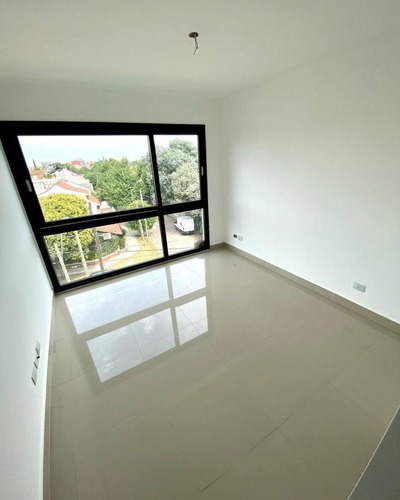 Imagen 3 de 13 de Departamento De 3 Ambientes - Vilanova Haedo