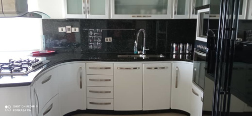Imagen 2 de 14 de Apartamento En Alquiler Maracay 0412-8887550