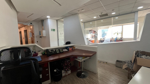 Oficinas 310m2 4b/4e/3bodegas A Pasos Metro P. Valdivia