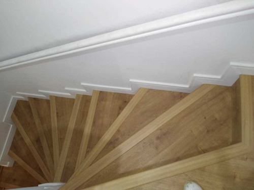 Imagem 4 de 10 de Piso Laminado,piso Vinilico,persianas,papel De Parede,rodape