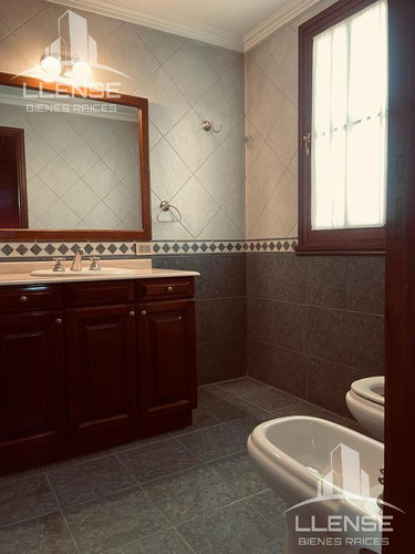Casa 4 Ambientes En Venta Y Alquiler - Quilmes Residencial
