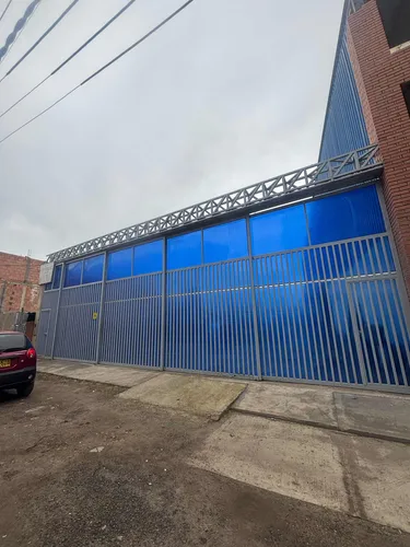 Bodega En Mosquera Área Total 864 Más Construido 450 Más