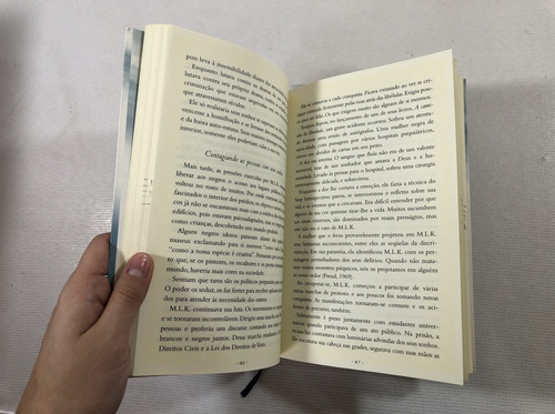 Livros Augusto Cury - 2 Volumes - Nunca Desista De Seus Sonhos E Pais Brilhantes, Professores Fascinantes - Editora Sextante - 2004/07 S497 (Usado)