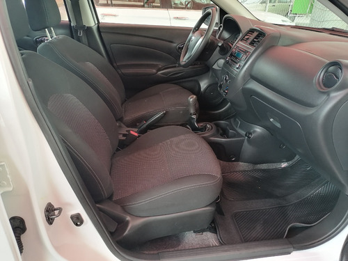 Nissan Versa 1.6 Sense Mt