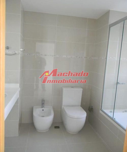 Imagen 14 de 15 de Apartamento En Venta Playa Mansa 3 Dormitorios