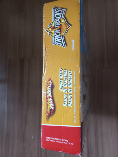 Mattel Hot Wheels Trick Track Shock Ramp Branco