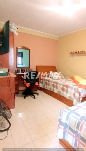 Imagen 12 de 12 de Casa En Venta 3 Plantas En La Parroquia La Vega