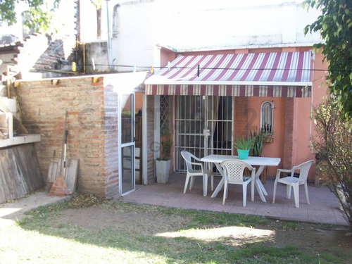 Imagen 21 de 30 de Venta Casa Multifamiliar 3 Dormitorios Garage Patio Parrilla Luminoso
