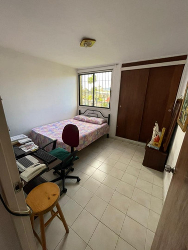Imagen 4 de 16 de Apartamento En La Urb. La Rosaleda. San Antonio De Los Altos