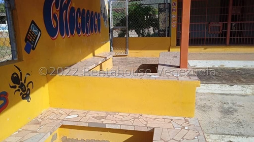 Imagen 14 de 22 de Excelente Centro Familiar Con Amplias Instalaciones. 04165613046 Cod Mls 23-8267